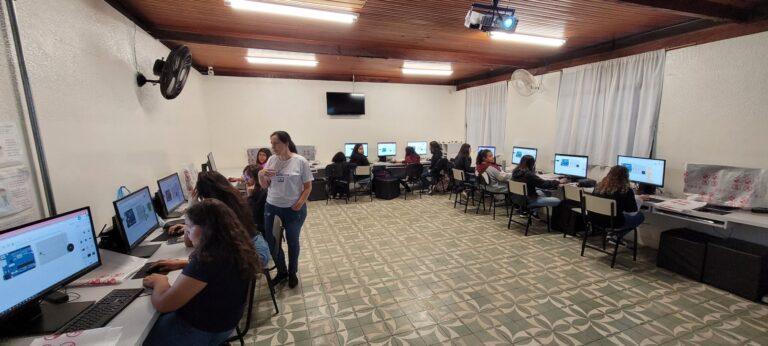 Girls of Science (5)