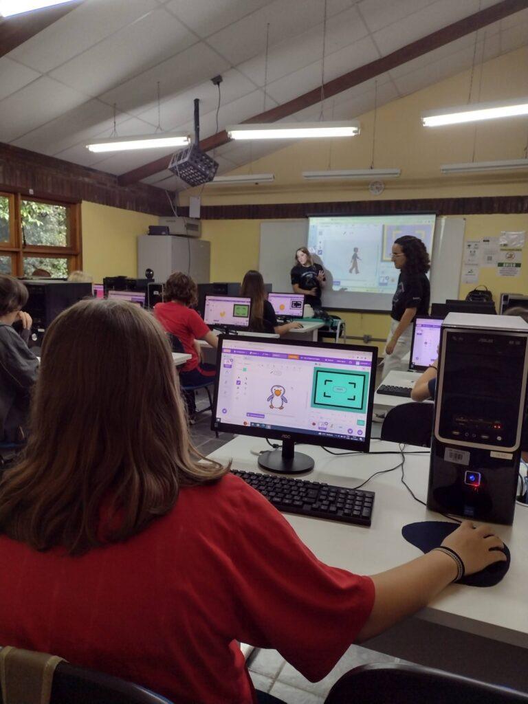 Meninas High Tech (4)